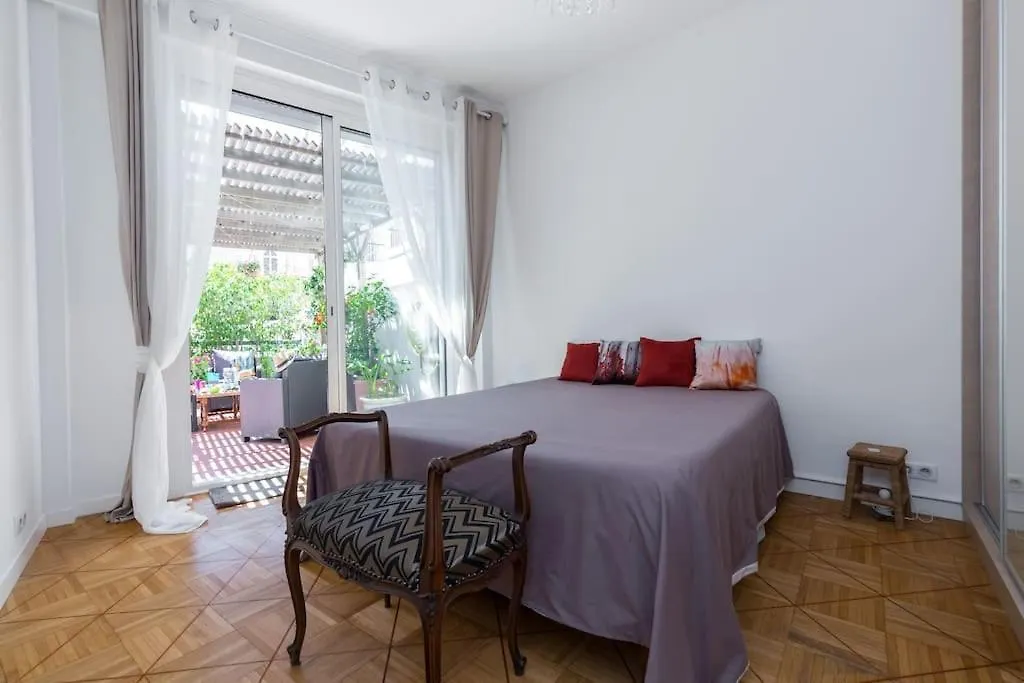 Apartment Appart Nice Centre - Terrasse Prive Exceptionnelle - Superieur 3 Pieces Ac - Garage Prive