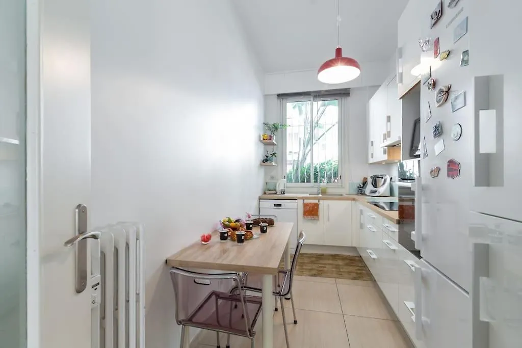Appart Nice Centre - Terrasse Prive Exceptionnelle - Superieur 3 Pieces Ac - Garage Prive Apartment