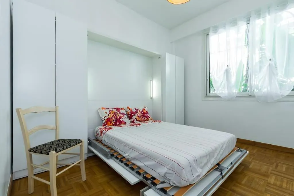 Appart Nice Centre - Terrasse Prive Exceptionnelle - Superieur 3 Pieces Ac - Garage Prive 0*,  France